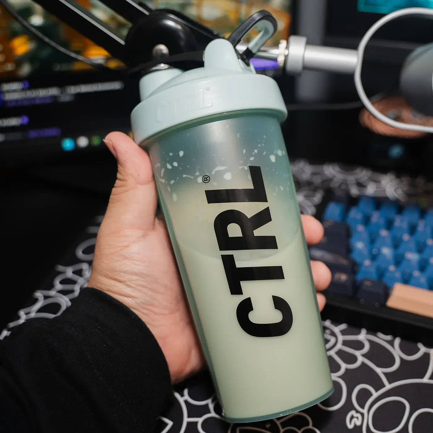 Cookies N' Cream - Meal Replacement Shake (2lbs) - Image 3